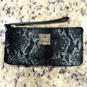 DKNY Wristlet Wallet Faux Snakeskin‎ Leather Clutch